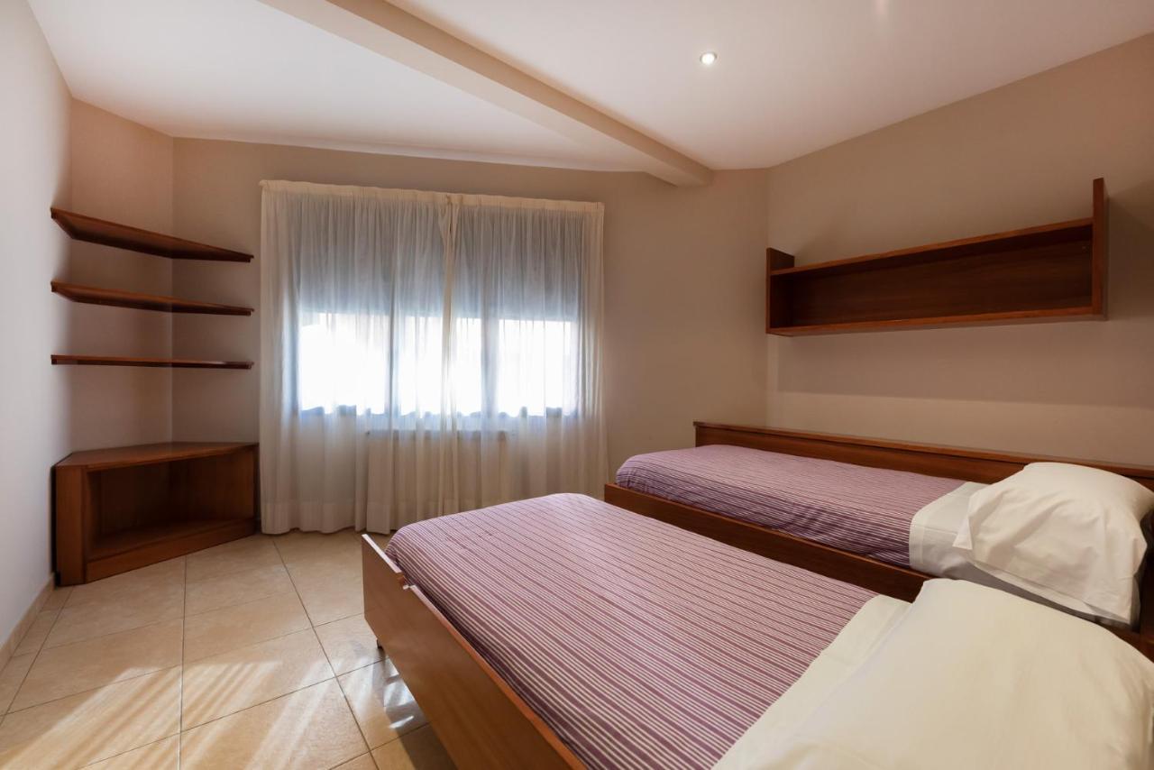 Aparthotel Iceberg Sant Julià de Lòria Eksteriør billede