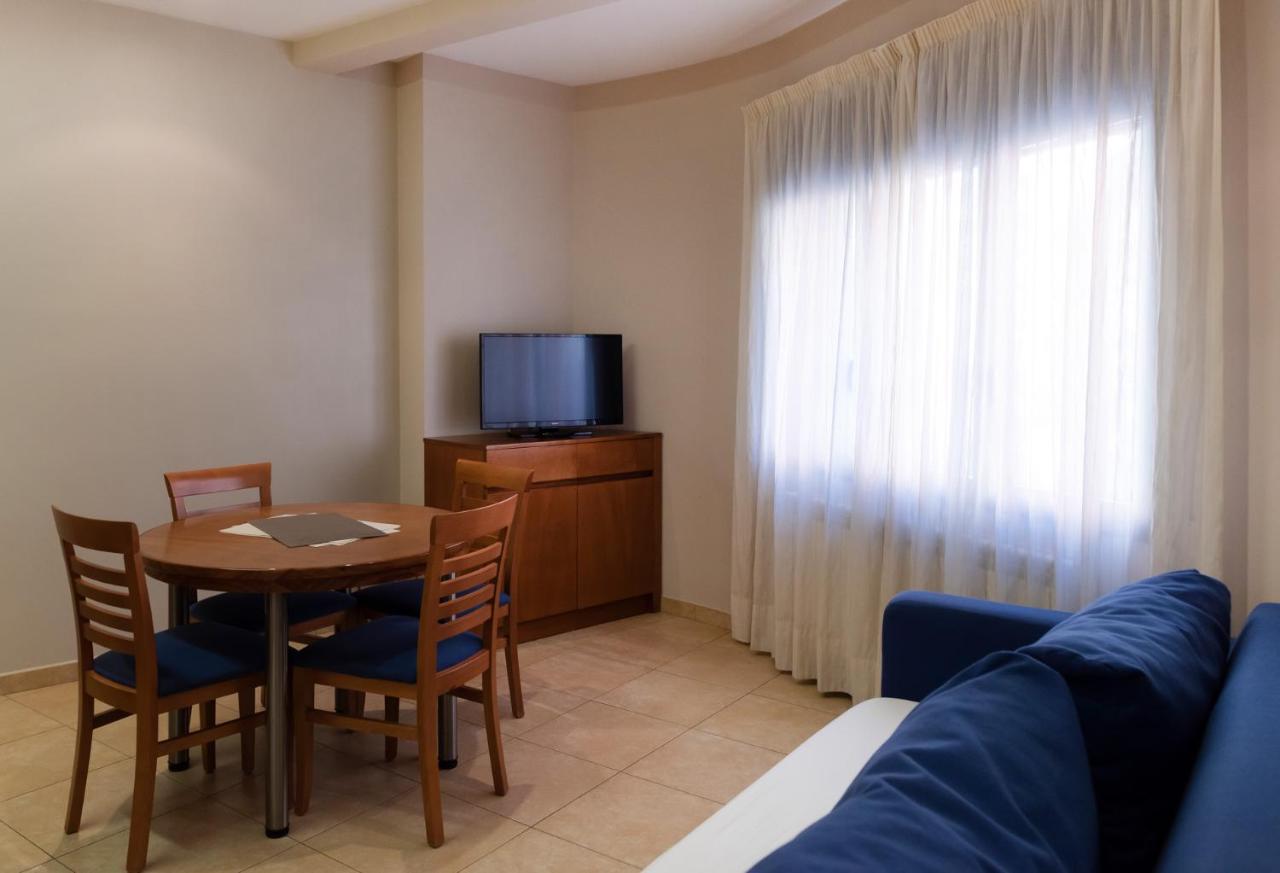 Aparthotel Iceberg Sant Julià de Lòria Eksteriør billede